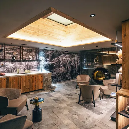 Hotel Tradition Julen 4*