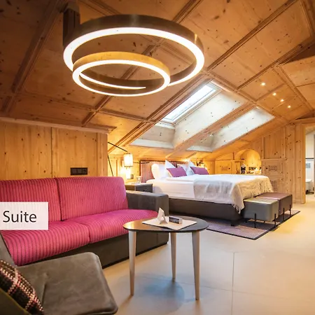 Tradition Julen 호텔 4*