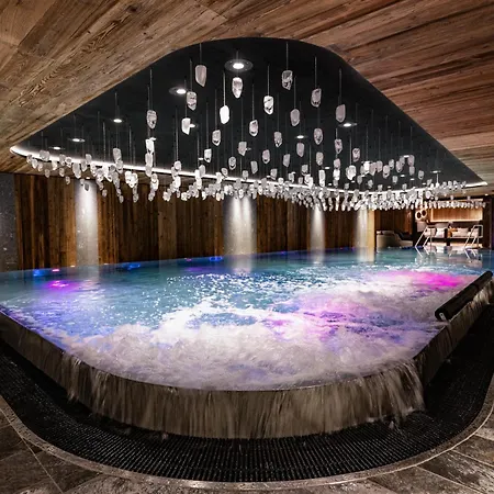 Tradition Julen 호텔